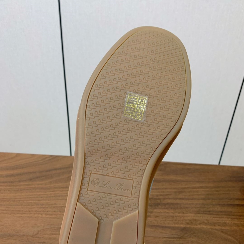 L0r0 P1ana sneakers